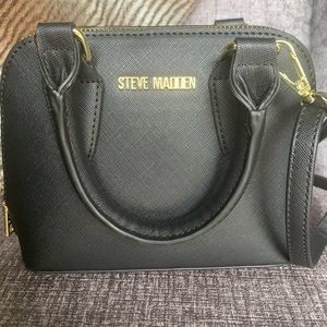 STEVE MADDEN Black mini handbag